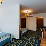 Jan Hotel