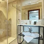 Jan Hotel