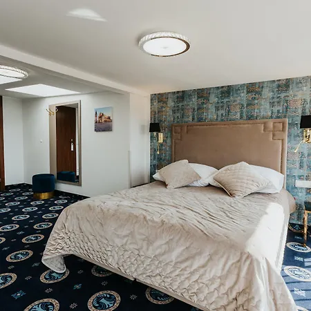 Jan Hotel 3*