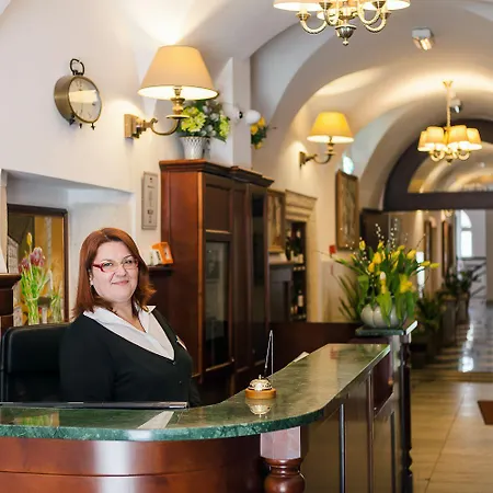 Ξενοδοχείο Jan