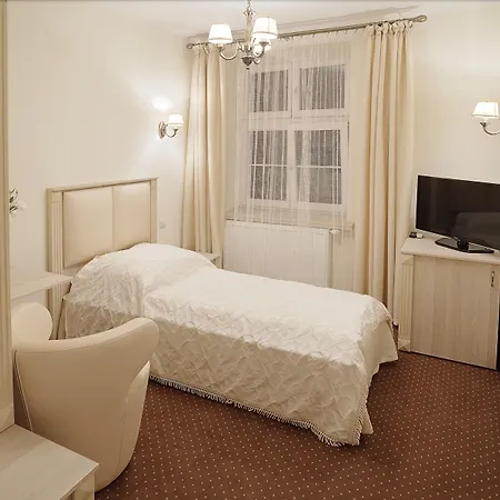 Jan Ξενοδοχείο