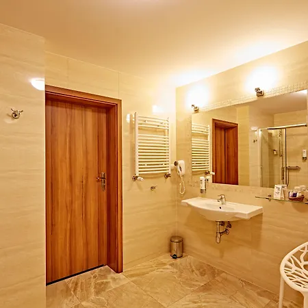 Ξενοδοχείο Jan 3*