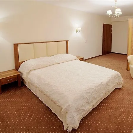 Hotell Jan 3*