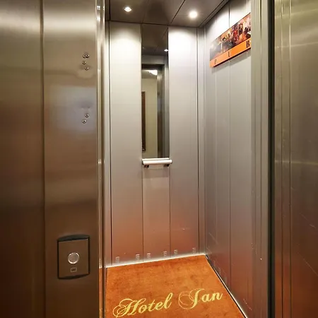 Hotel Jan 3*